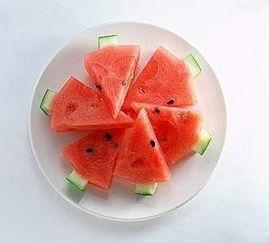 网红吃瓜打包图片高清大图